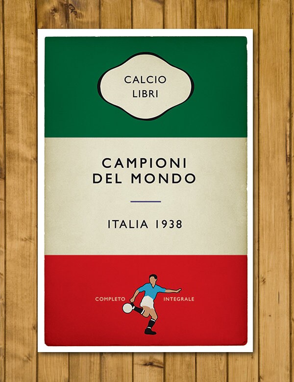 Italia - Italy - Campioni Del Mondo - World Champions 1938 - Silvio Piola - Flag Book Cover Poster - Regalo di calcio (Various Sizes)